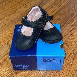 6T Wide Stride Rite “Maya” Shoes